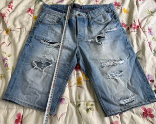 Pantalón vaquero Bershka desgastado Talla L