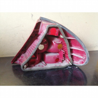 Piloto trasero izquierdo Ford Mondeo I Hat