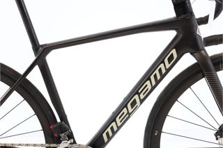 Megamo Raise AXS 12V (carretera) t.52 Reacondicionada