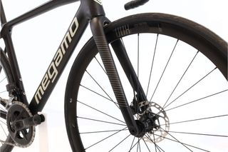 Megamo Raise AXS 12V (carretera) t.52 Reacondicionada