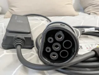 Cable Carga Mercedes Original