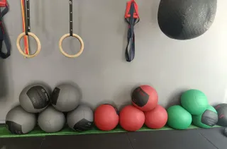 Balones de entrenamiento y medicinales