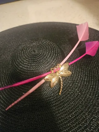 Pamela negra con detalles rosas