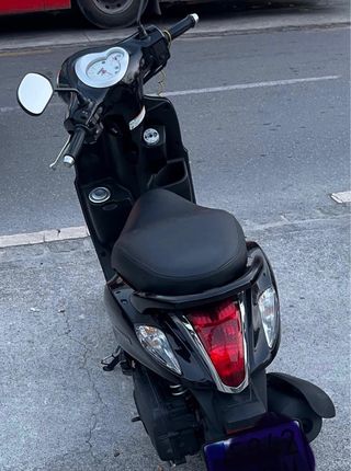 Yamaha D'elight Negra