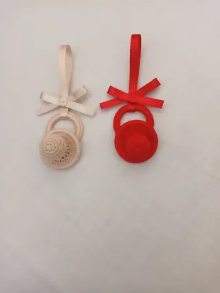 Chupete crochet rojo para carrito bebé