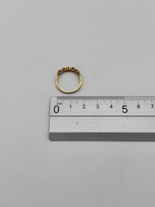 01-0135 ANILLO DE ORO CON PIEDRAS ROSAS