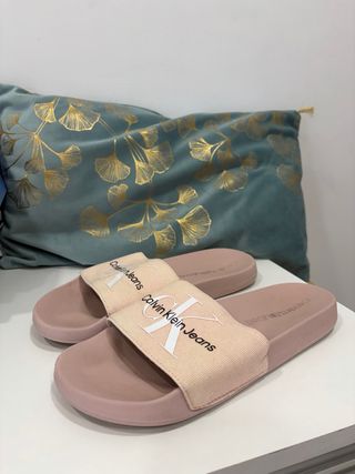 Chanclas Calvin Klein