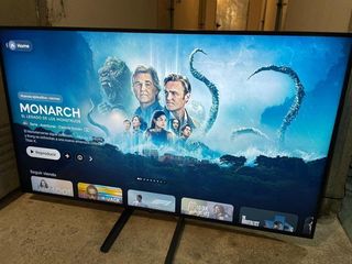 LG 43" 4K UHD Smart TV Como Nueva
