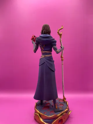 Figura Resina Viktor Arcane