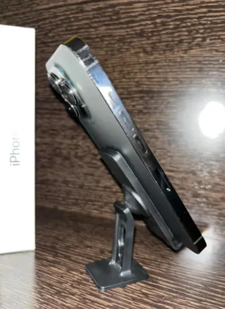 iPhone 13 Pro Negro y Plata