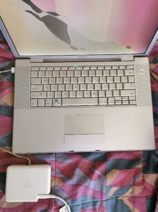 Apple MacBook Pro Plata
