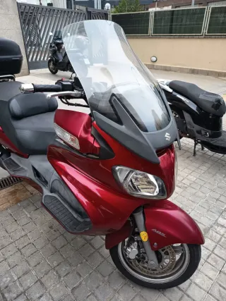 Suzuki Burgman 650 Executive