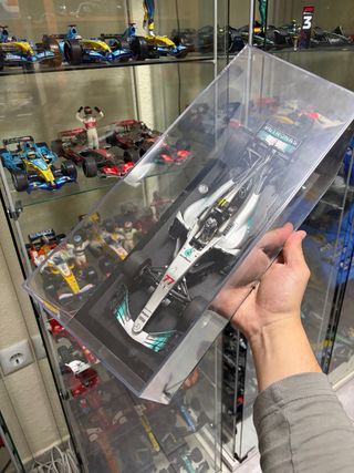 Mercedes W08 2017 1/18