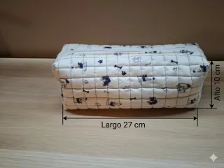 Neceser acolchado perros y huellas