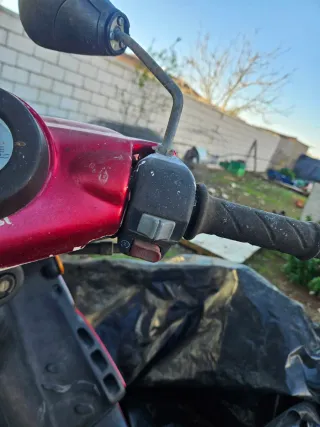 Piña arranque derecha Peugeot Speedfight