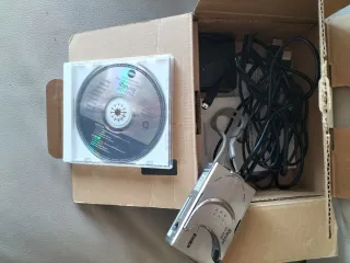 Cámara Konica Minolta Revio KD-420Z