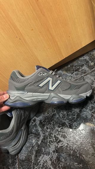 New Balance 9060 Gris