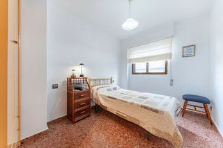 Piso en venta en Carolinas Altas en Alicante