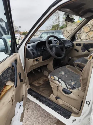 Nissan Terrano II 2001