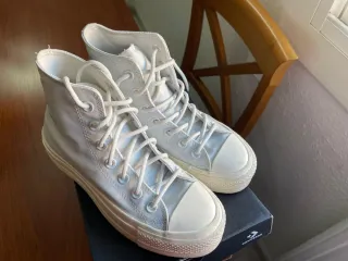 Converse plataforma beige niña