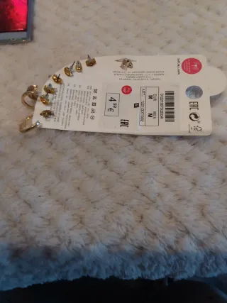 2 Paletas y regalo de pack de Pendientes Lefties