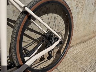 Canyon Grizl 6 1BY Gravel con 5 salidas