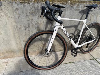 Canyon Grizl 6 1BY Gravel con 5 salidas