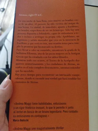 Muerte en la Acrópolis