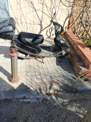 Yamaha Jog Scooter Negra