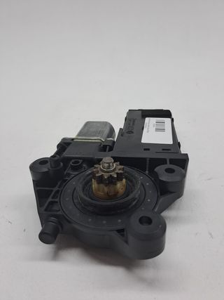MOTOR ELEVALUNAS DELANTERO IZQUIERDO RENAULT MEGANE III BERL