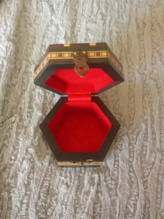 Joyero hexagonal madera incrustaciones