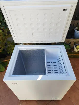 Arcón Congelador Svan 150L