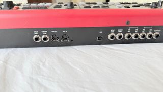 Teclado Nord Stage Compact EX