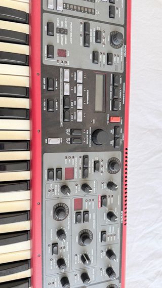 Teclado Nord Stage Compact EX