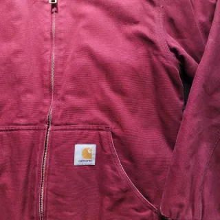 Chaqueta Carhartt Roja con Capucha