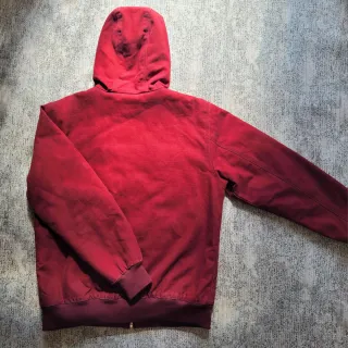 Chaqueta Carhartt Roja con Capucha