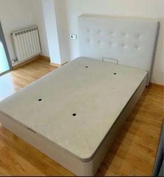 Canapé abatible y colchón beige