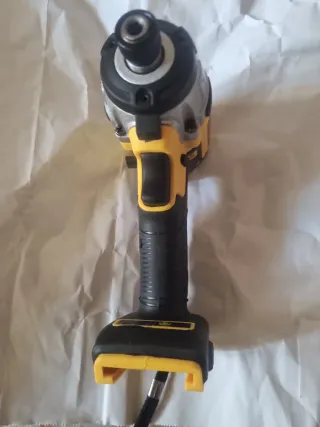 Taladro de Impacto DeWalt 20V MAX/XR