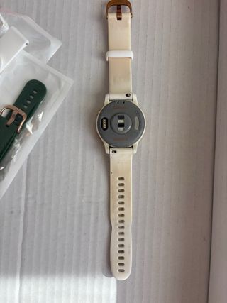 Garmin vivoactive 4S Oro Blanco