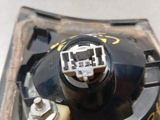 PILOTO TRASERO IZQUIERDO INTERIOR MAZDA 3 BERLINA