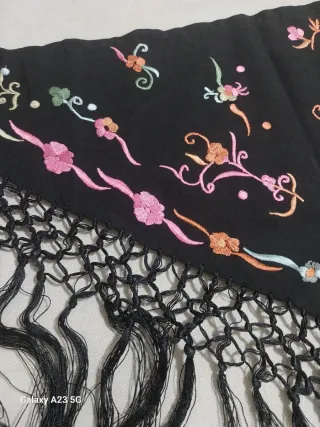 Manton de Flamenca Bordado