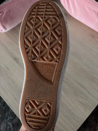 Converse rojas plataforma