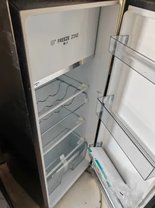 Frigorífico Hisense 110x55 Negro