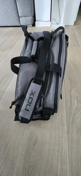 NOX Paletero Padel AT10 GRIS/ NEGRO