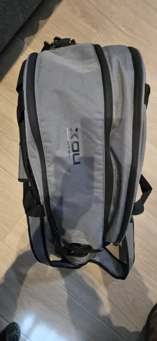 NOX Paletero Padel AT10 GRIS/ NEGRO