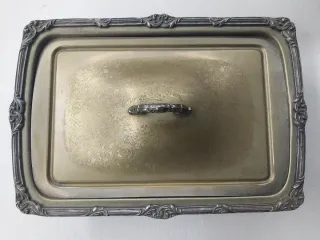 Vassoio portavivande vintage con manico