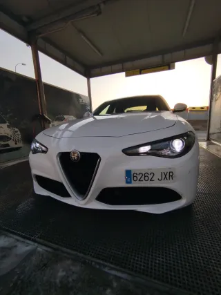 Alfa Romeo Giulia 2017