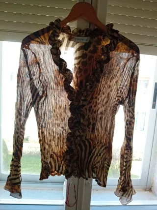 Blusa VESTIRCLUB manga larga estampado animal