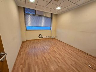 Local comercial en venta en Poio