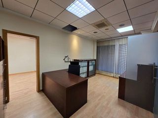 Local comercial en venta en Poio